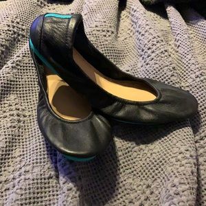 Matte black tieks by Gabriel